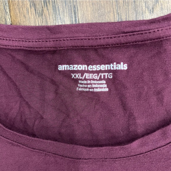 Amazon Essentials T-Shirt - Picture 6 of 11